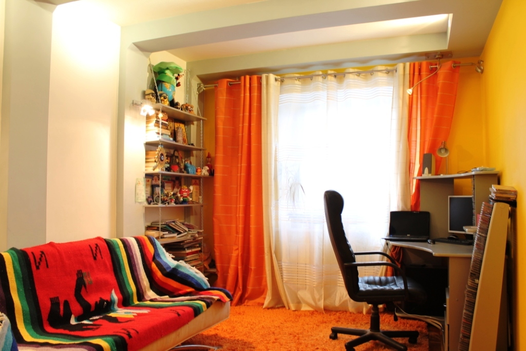 �������